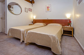 Residence Marco Polo Rovigno Esterno foto