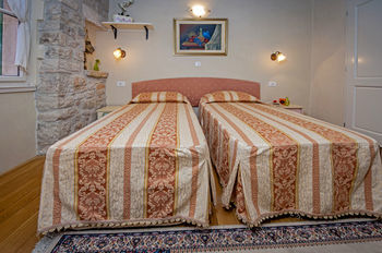 Residence Marco Polo Rovigno Esterno foto