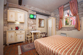 Residence Marco Polo Rovigno Esterno foto
